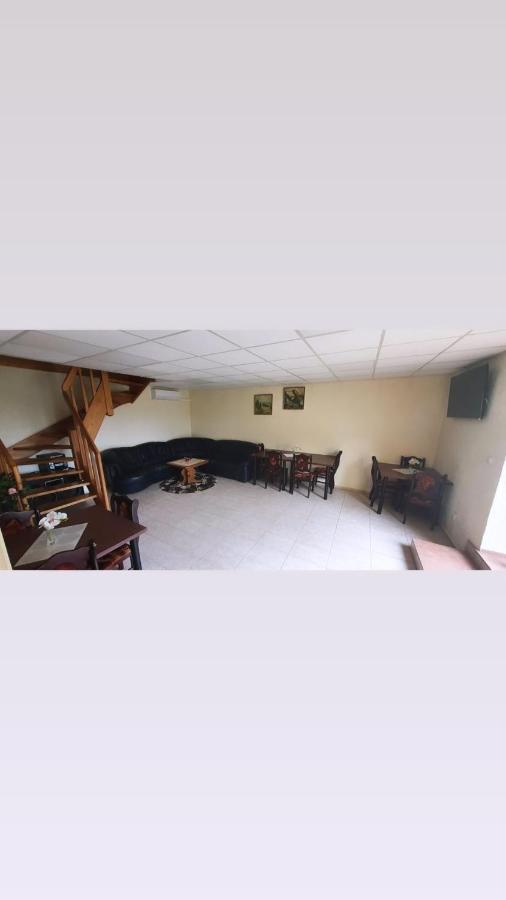 Stasio Balseviciaus Homestead Raudonė Esterno foto